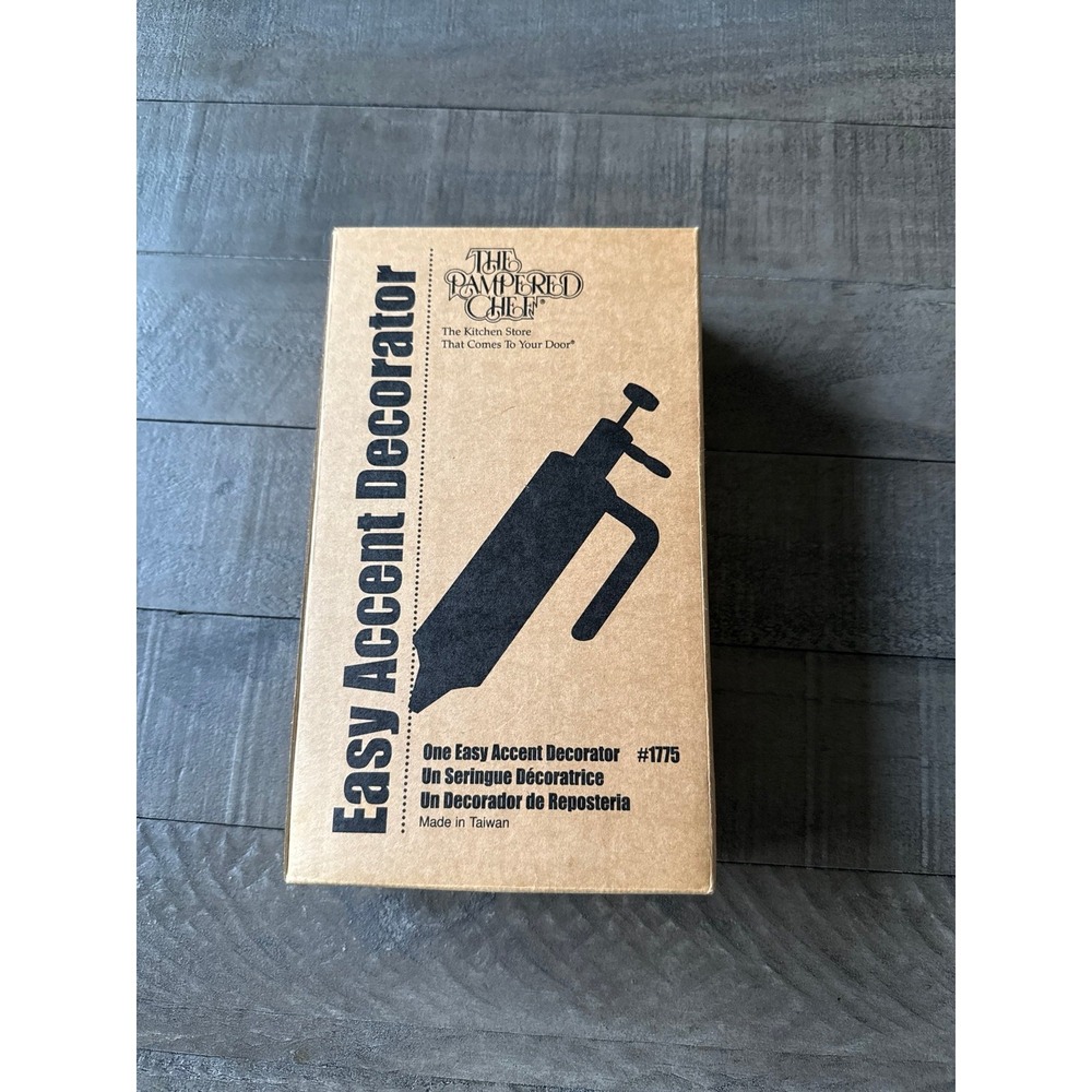 The Pampered Chef Easy Accent Decorator Kit #1775